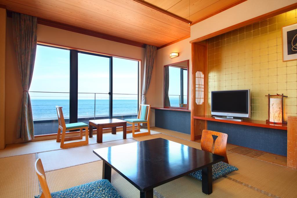Seaside Hotel Mimatsu Ooetei Beppu Quarto foto